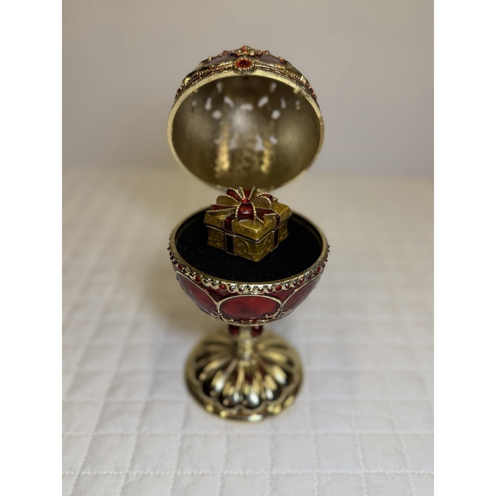 Red Jeweled Egg Music Box Hinged Trinket Box Rotating Ring Holder Enamel - Picture 7 of 11
